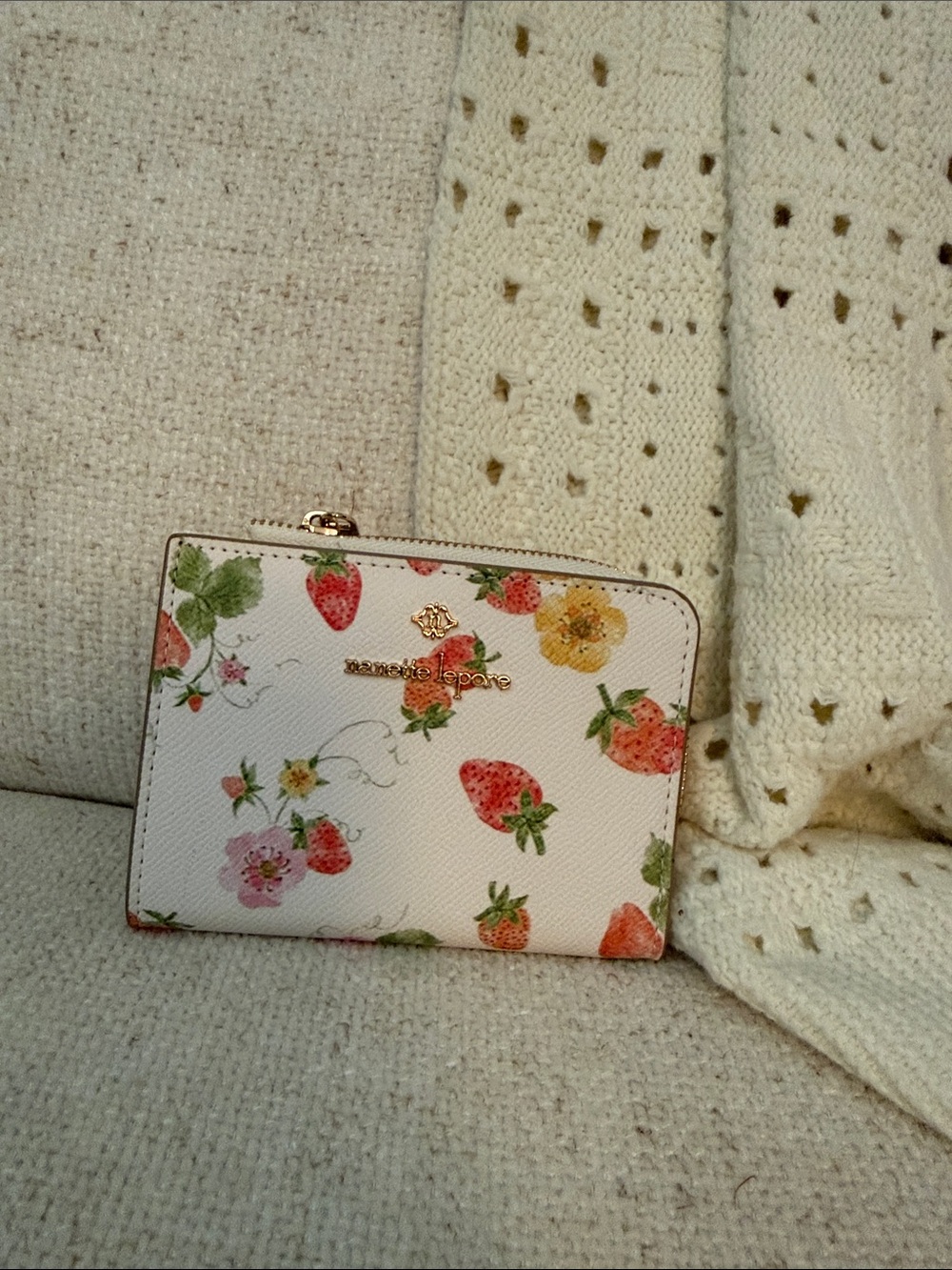Samantha Thavasa White Strawberry Floral Zip Wallet